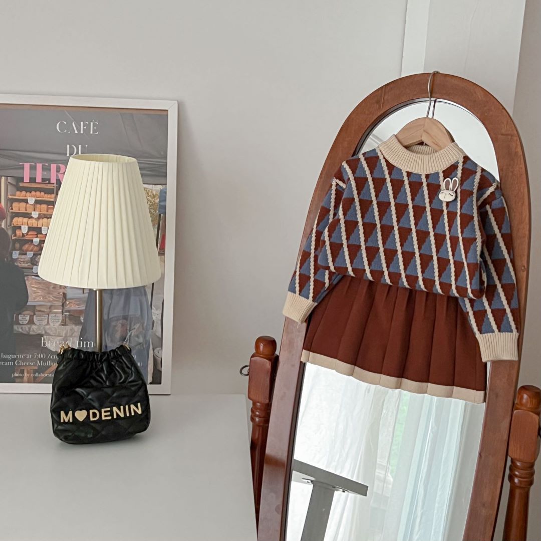 طقم بناتي لونين