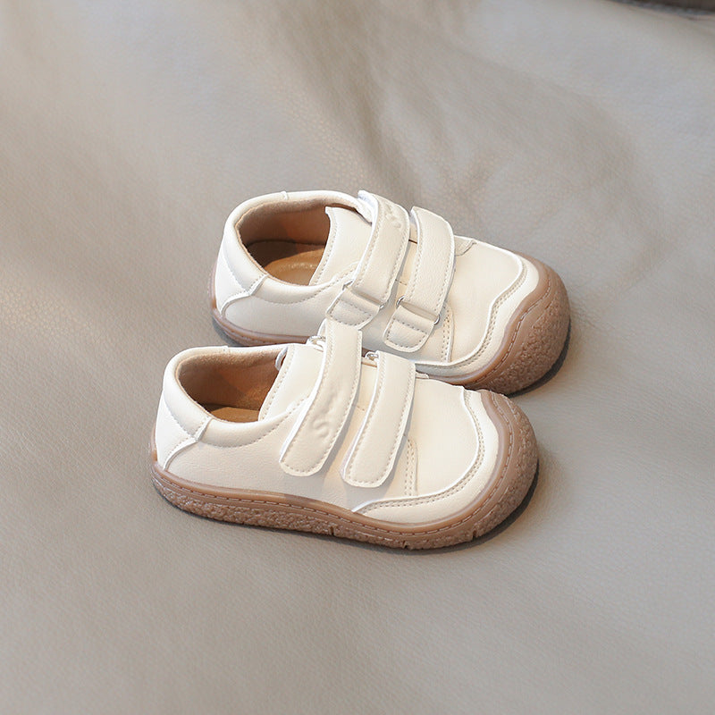 حذاء ترينشوز ولادي لزكة بلونين