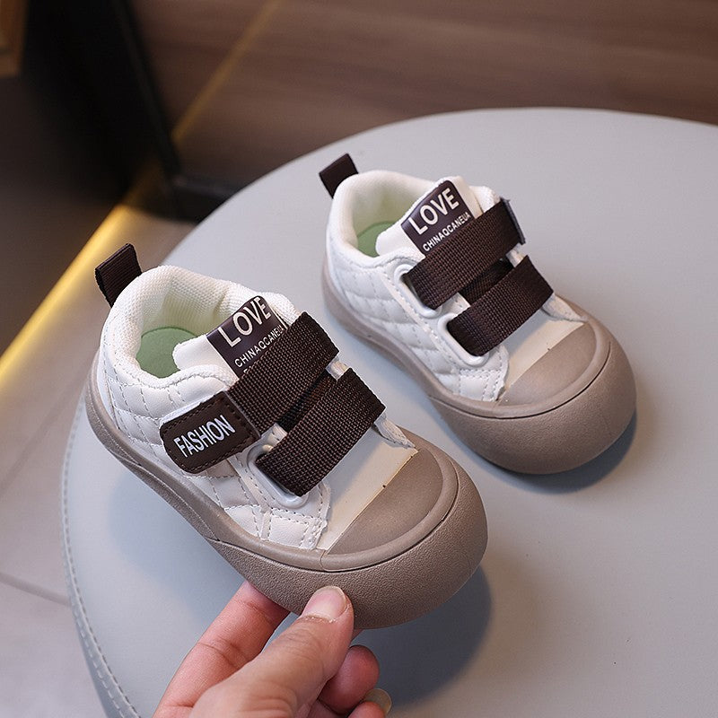 ترينشوز بثلاث الوان