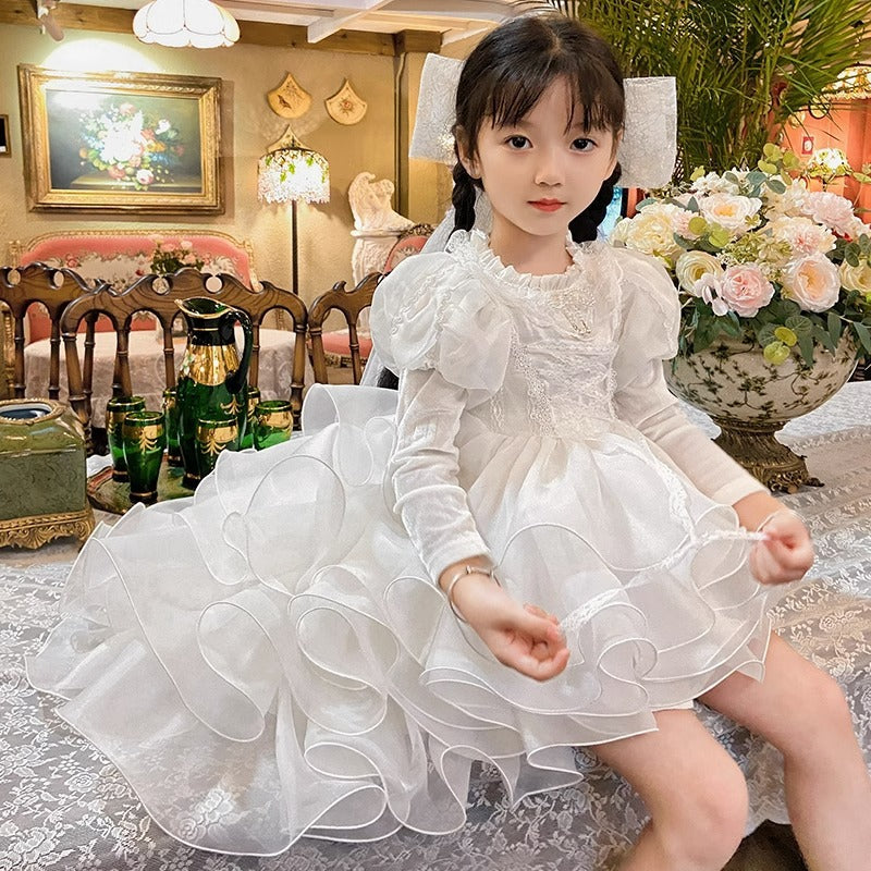 بدلة ابيض بناتي