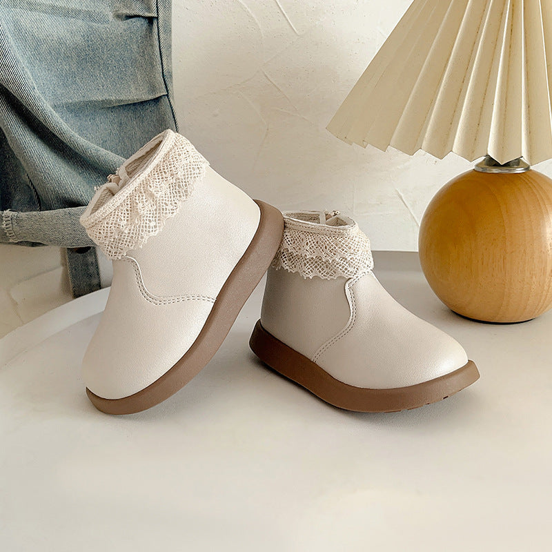 بوت بناتي بلونين