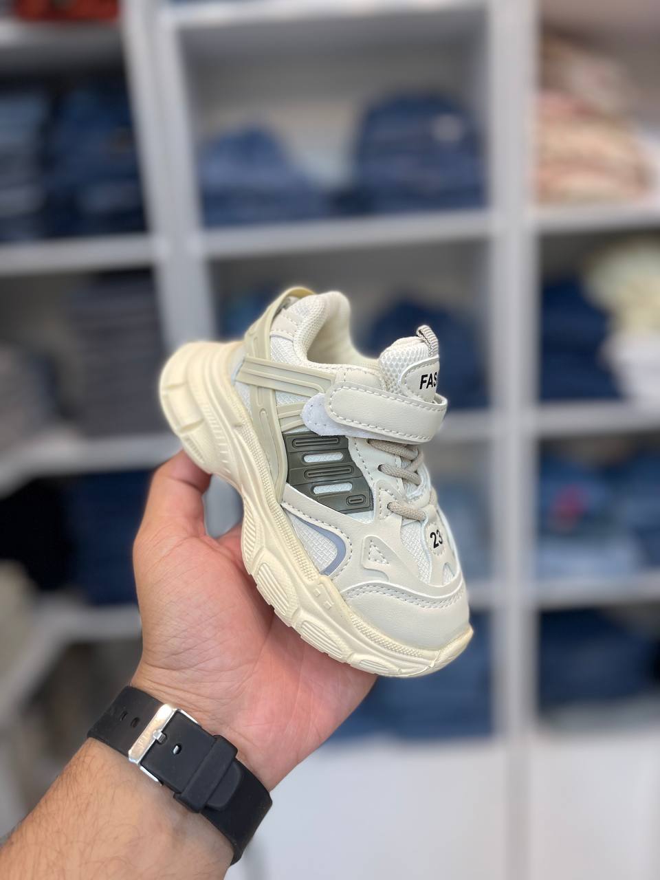 ترينشوز بلونين