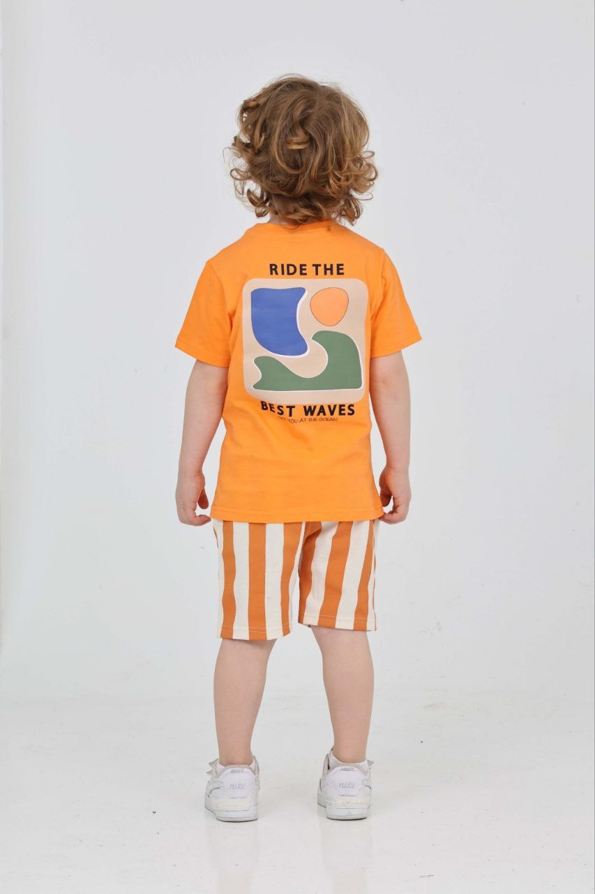 تراك ولادي برتقالي شورت مخطط