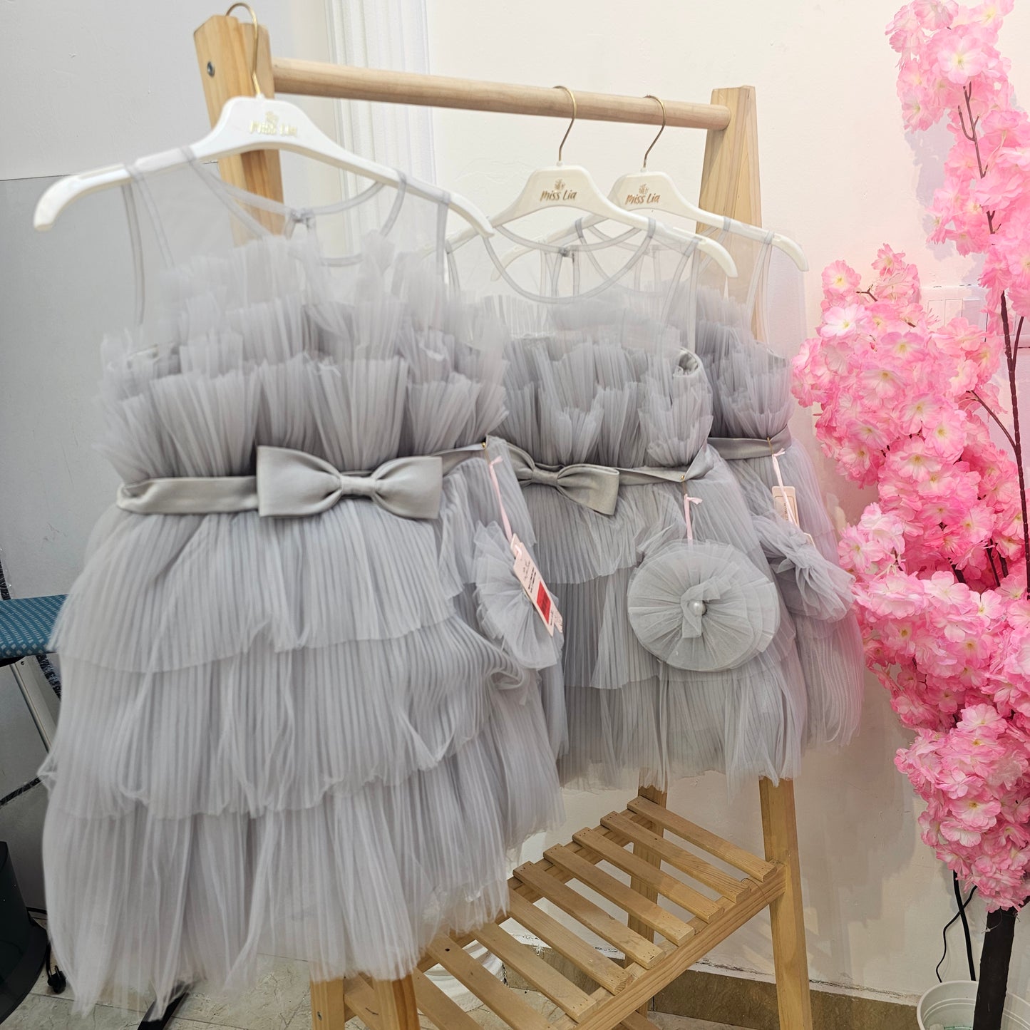 بدلة بناتي رصاصي