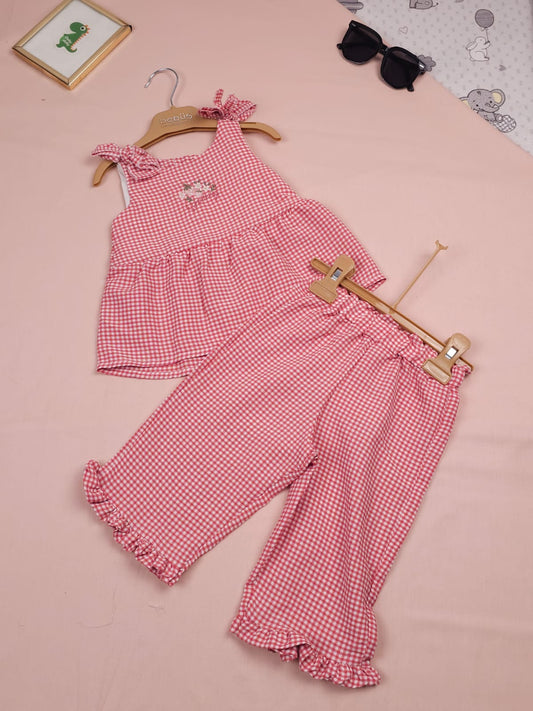 طقم بناتي احمر