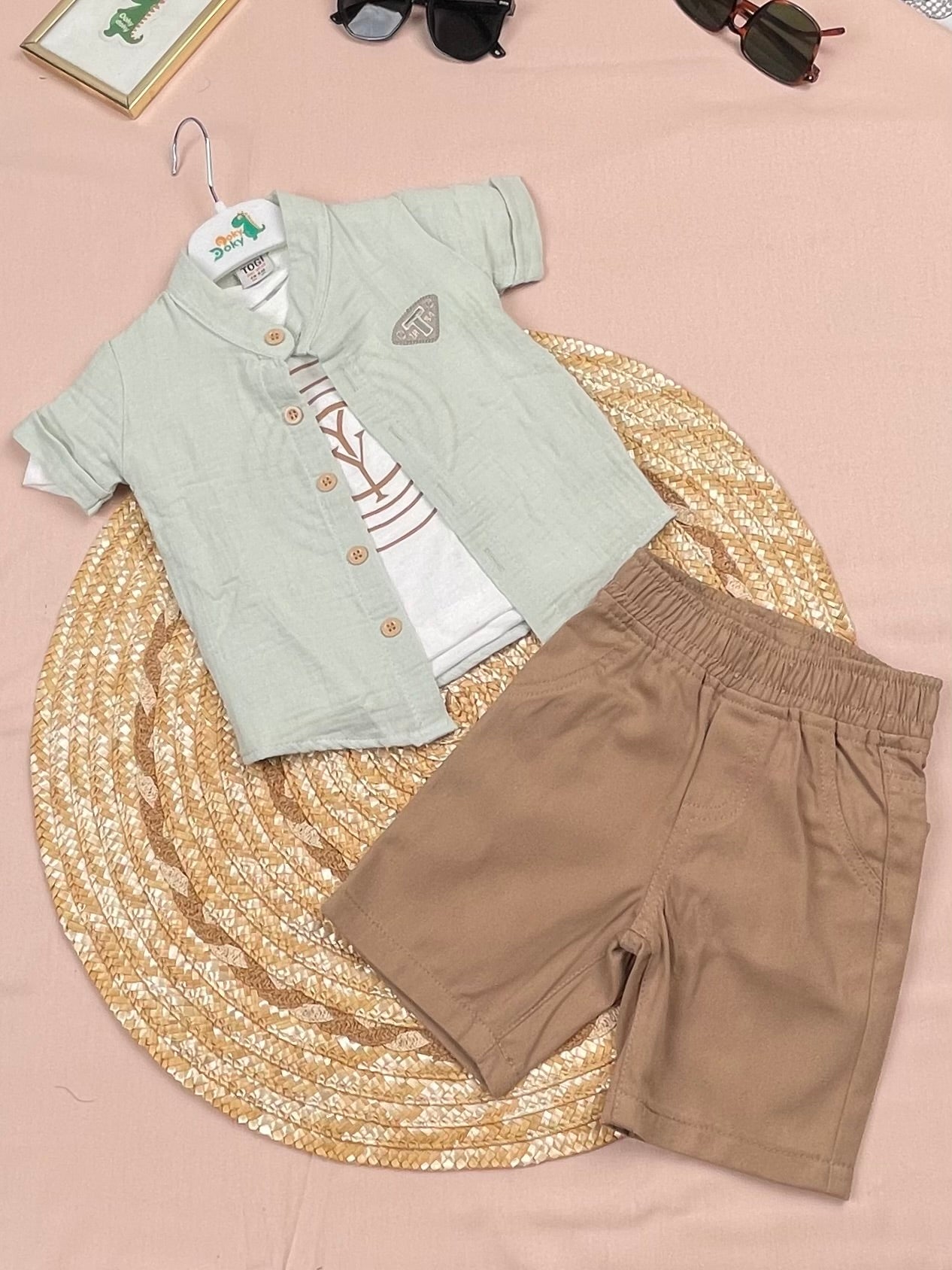 طقم ولادي اخضر