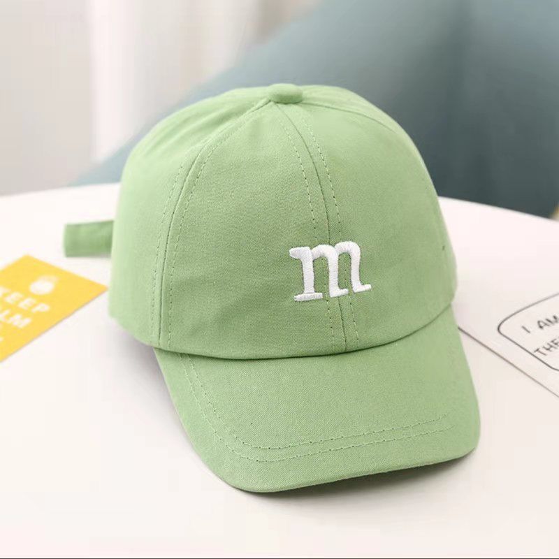 قبعة اطفال عدة الوان