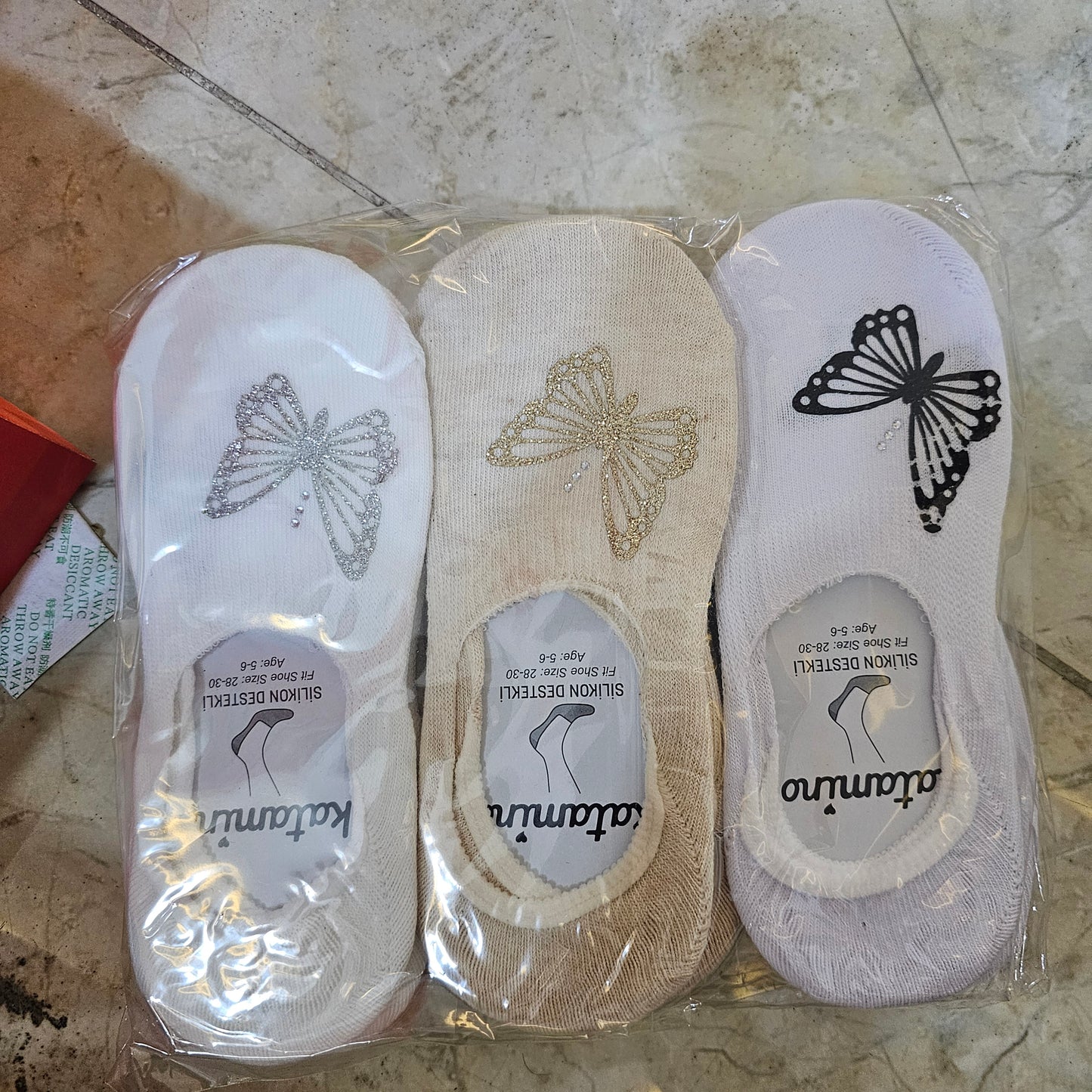 جوارب قدم فراشة