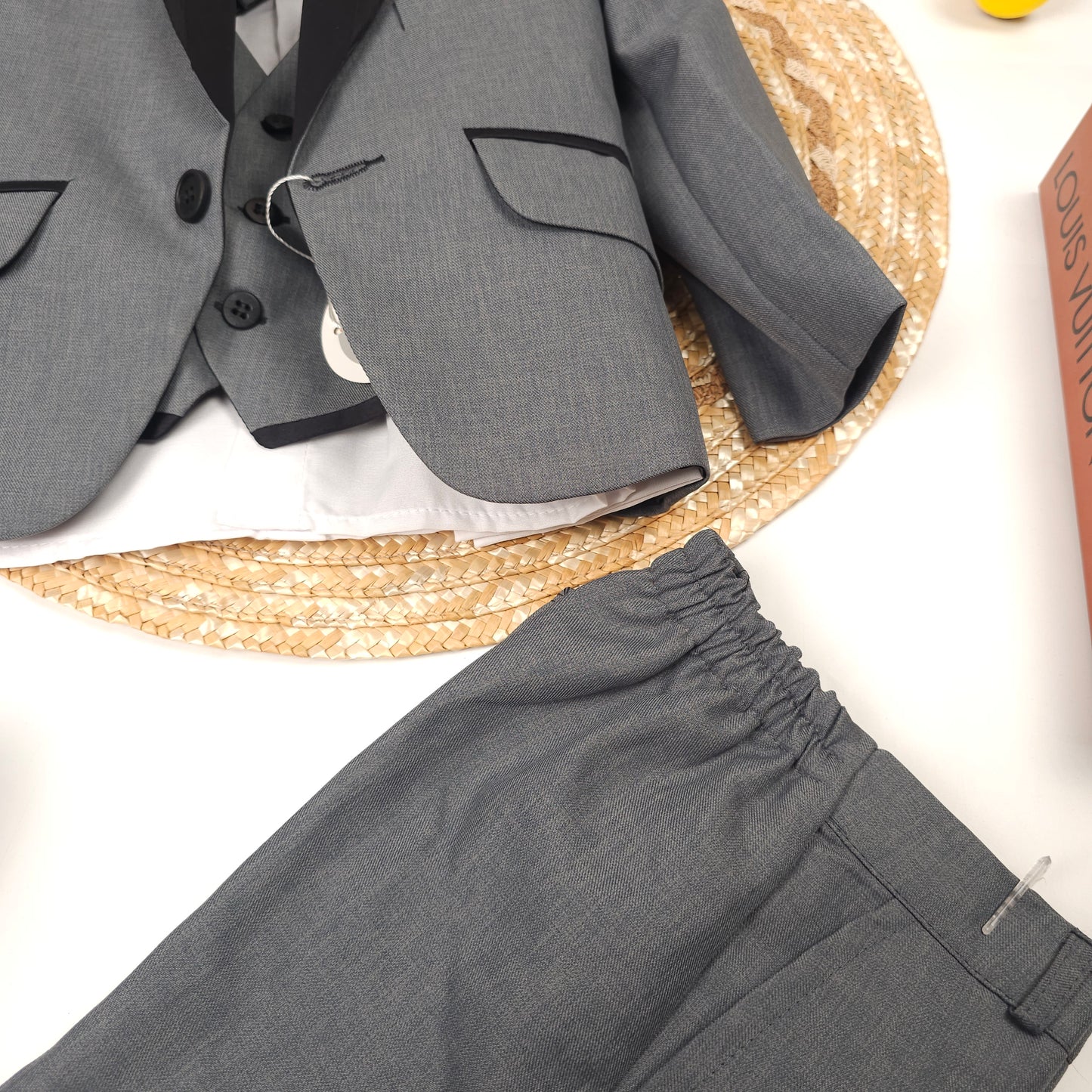 طقم رسمي مناسبات رصاصي