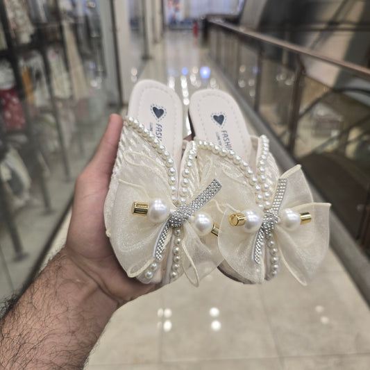 سلبر بناتي اوف وايت